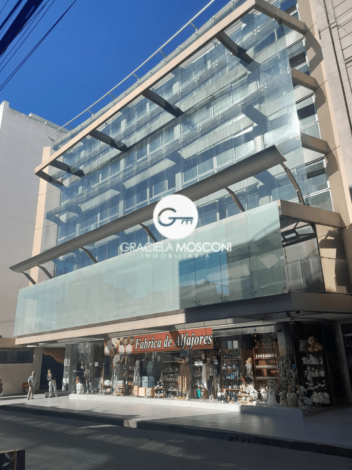 OFICINA EN VENTA Y/O ALQUILER